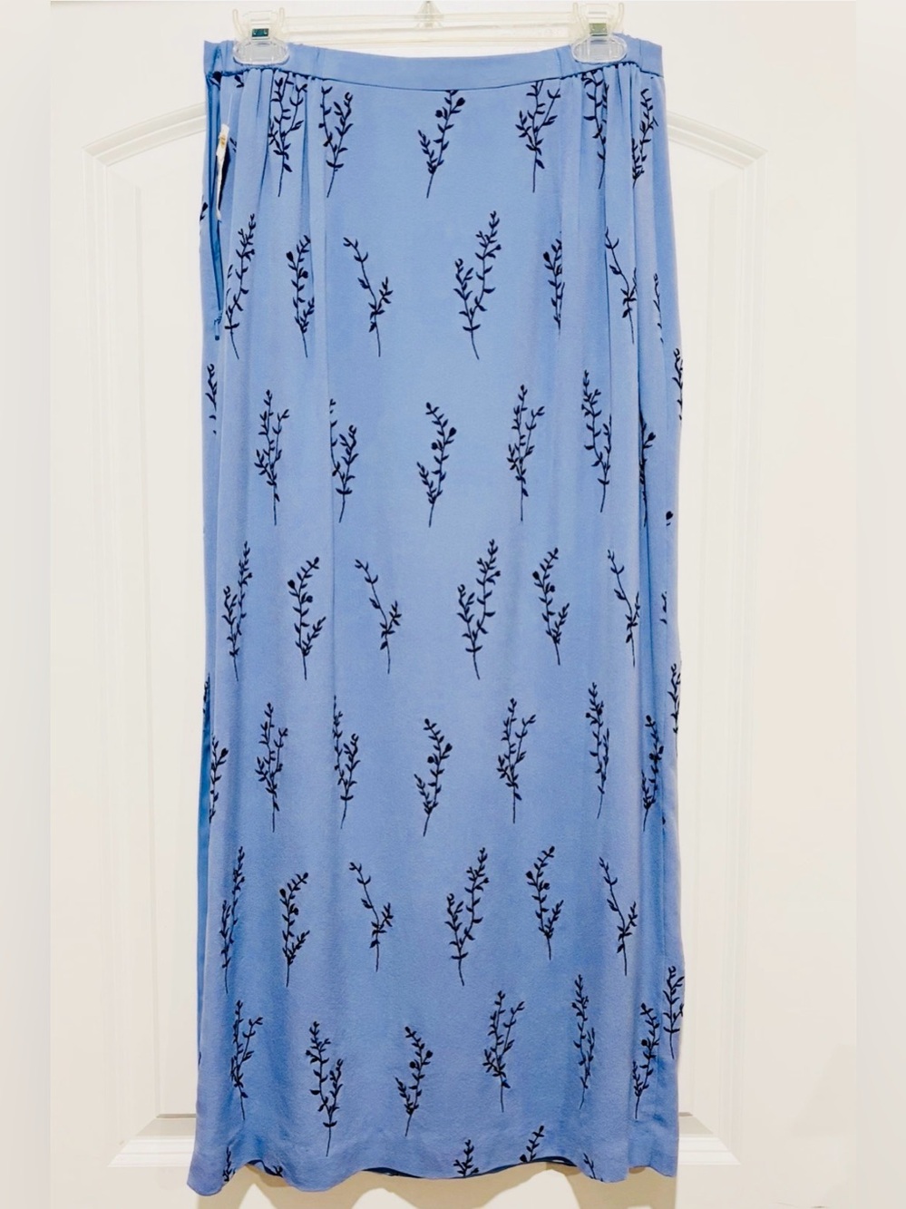VTG Y2K Talbots Pure Silk Midi Maxi Skirt Periwinkle Blue Navy Embroidery 8 NWT
